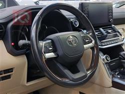 تۆیۆتا لاند کروزەر